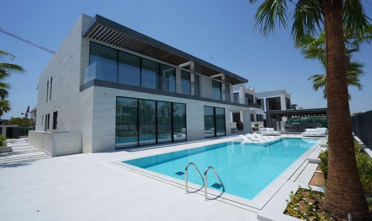 Dubai’s Hills Fairways 69 exterior view