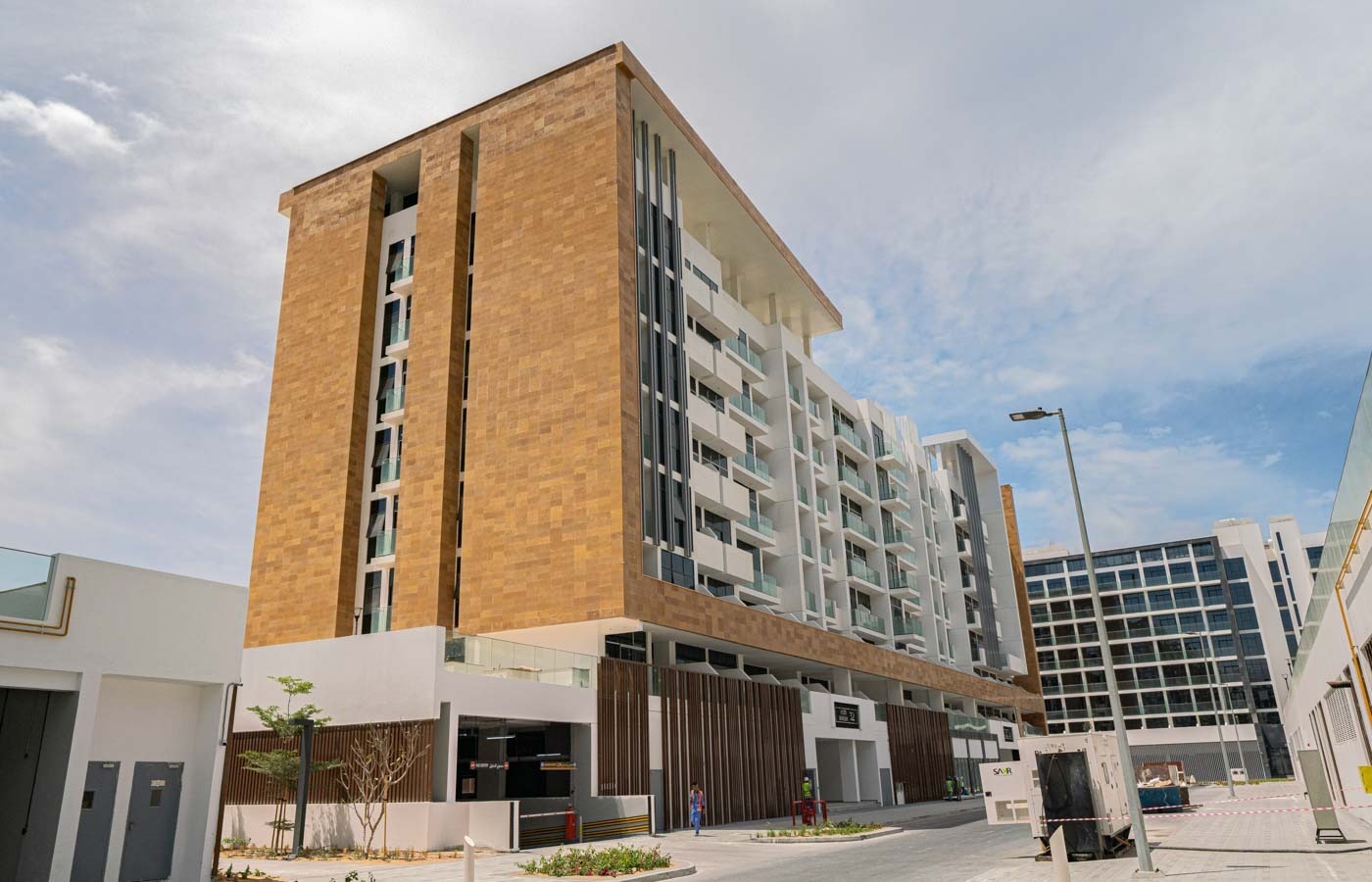 Riviera 32 exterior view