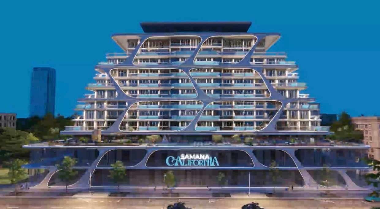 Samana California exterior view