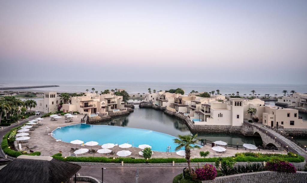 The Cove Rotana Resort gallery 4